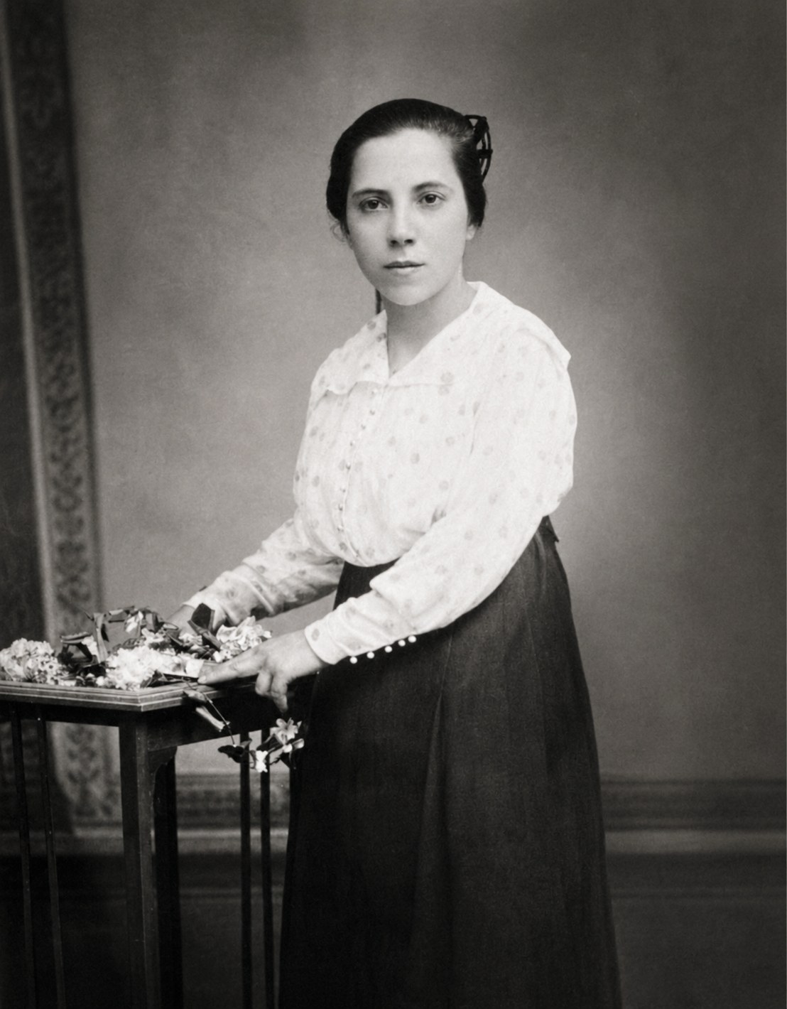 Retrato de juventud de Francisca Crespo, Paca
