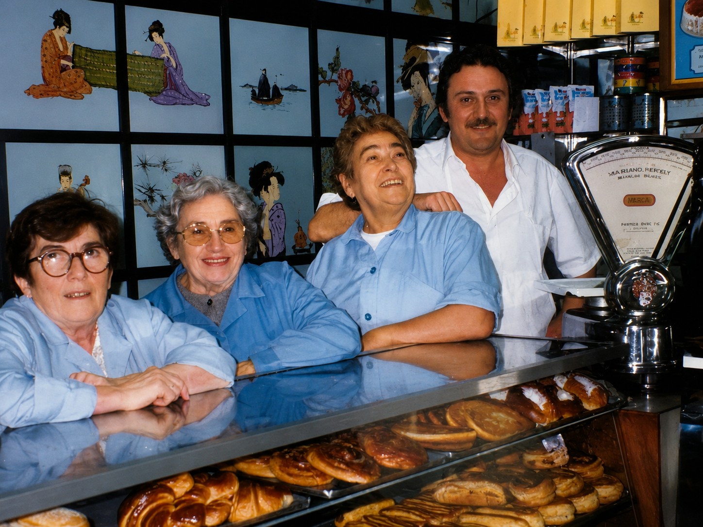 Julia, Rosa, la abuela y el tío Luis en Noche de Reyes